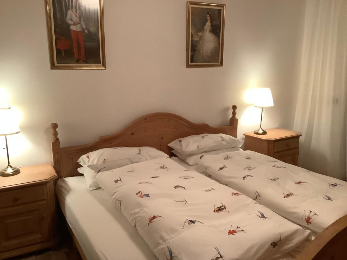 Cosy Apartment Bad Ischl In Quiet Residential Area - Newly Renovated Extérieur photo